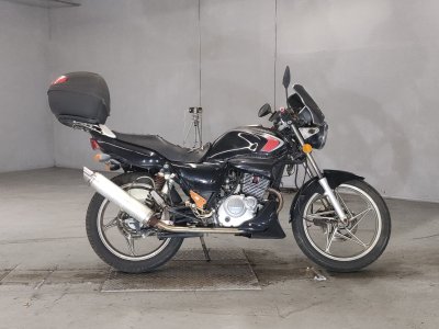 Suzuki EN125 2010