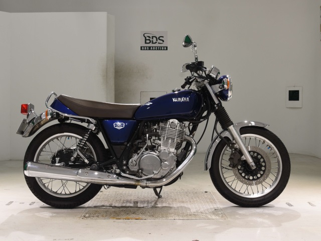 Yamaha SR400 2022