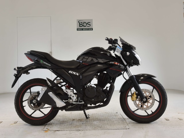 Suzuki GIXXER150