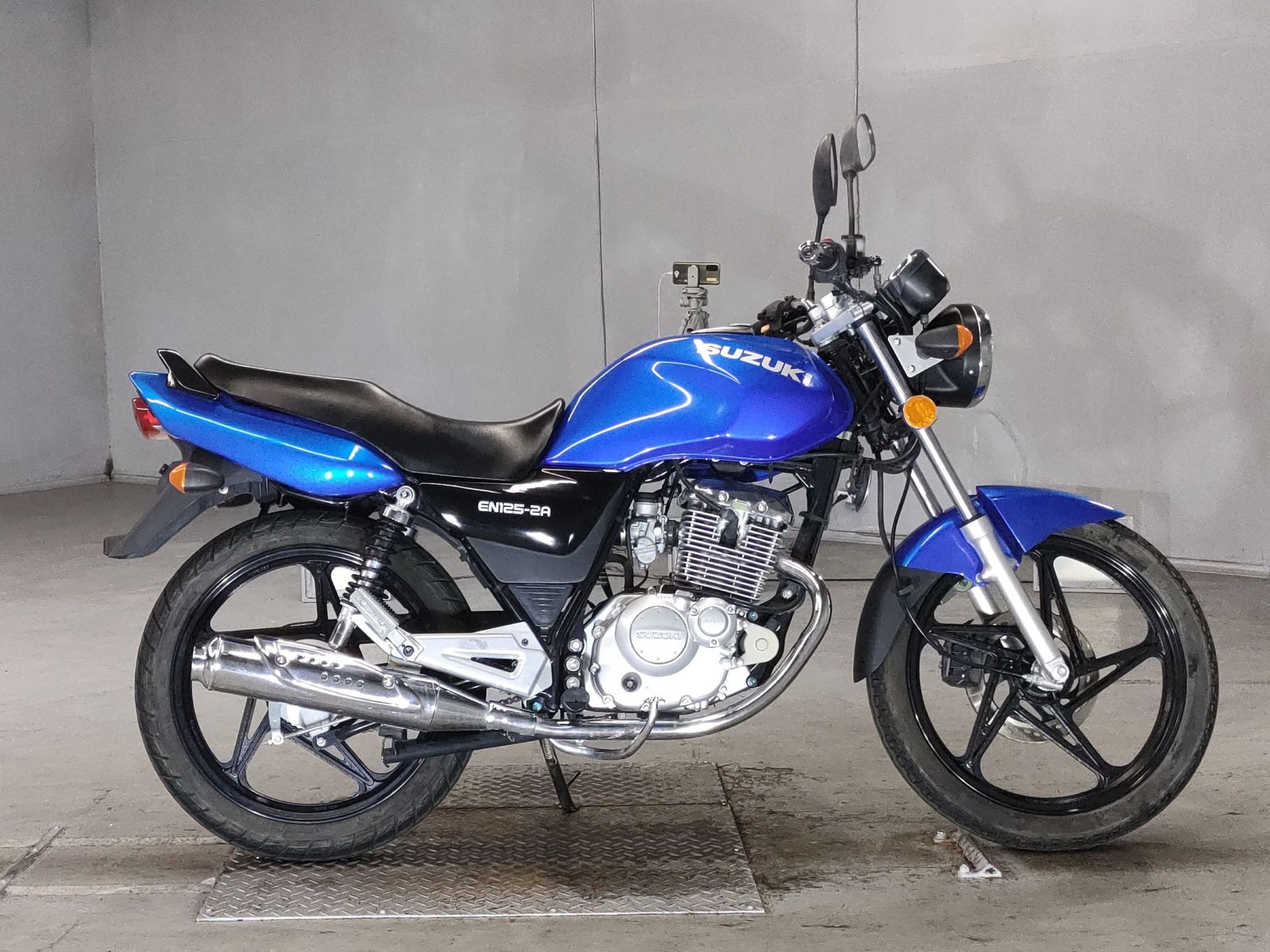Suzuki EN125 2014