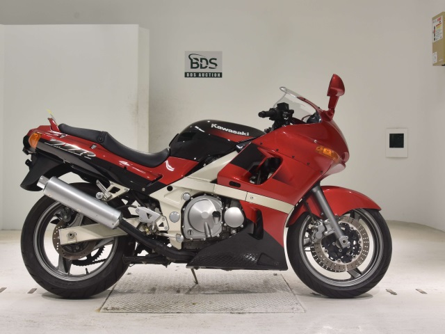 Kawasaki ZZ-R400 1999