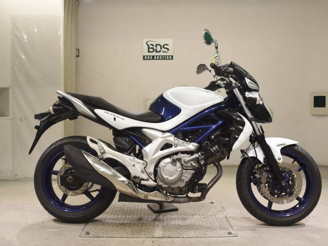 Suzuki GLADIUS SFV650 2010