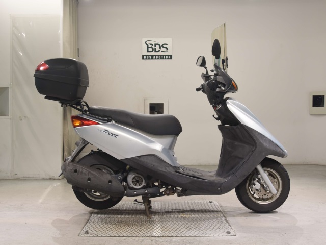 Yamaha AXIS125 2012