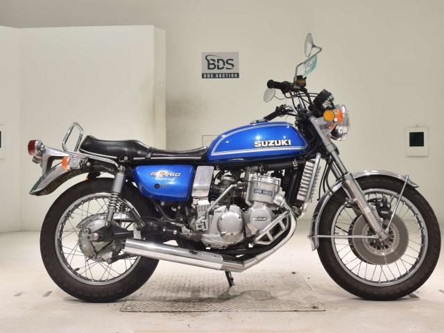 Suzuki GT750 2003
