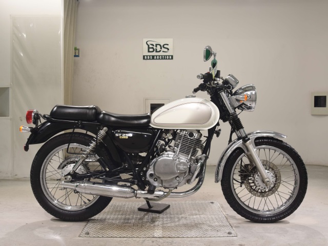 Suzuki ST250