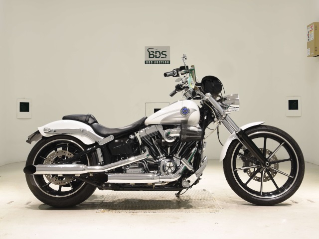 HD BREAKOUT FXSB1690 2016