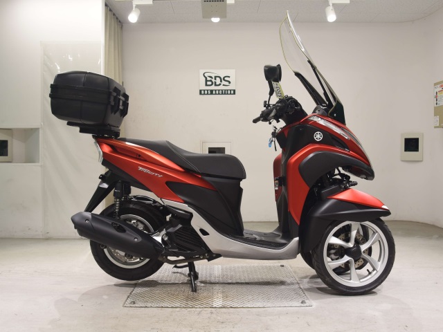 Yamaha TRICITY MW125 2015