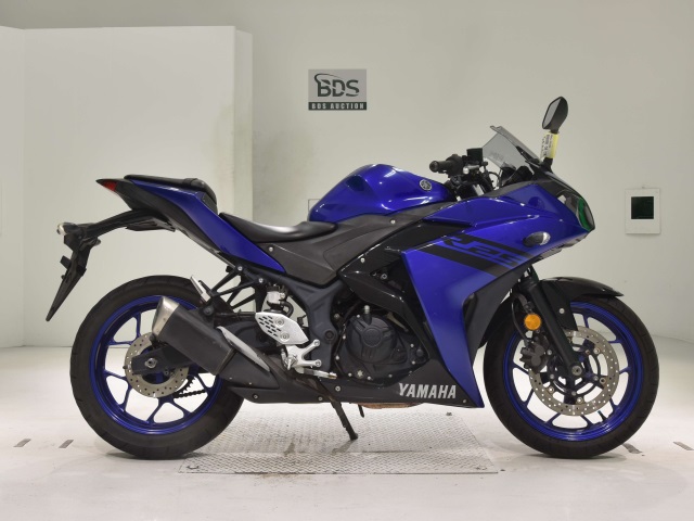 Yamaha YZF-R25 2018