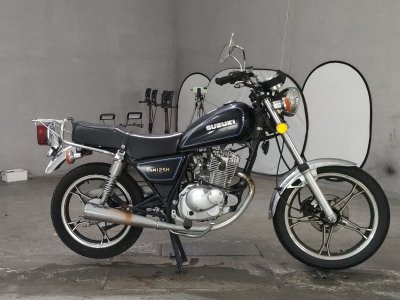 Suzuki GN125H 2018