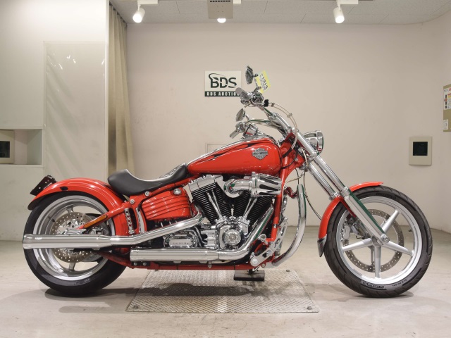 HD ROCKER C FXCWC1580 2010