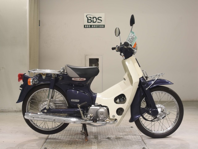 Honda C50 2005