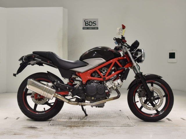 Honda VTR250 2011