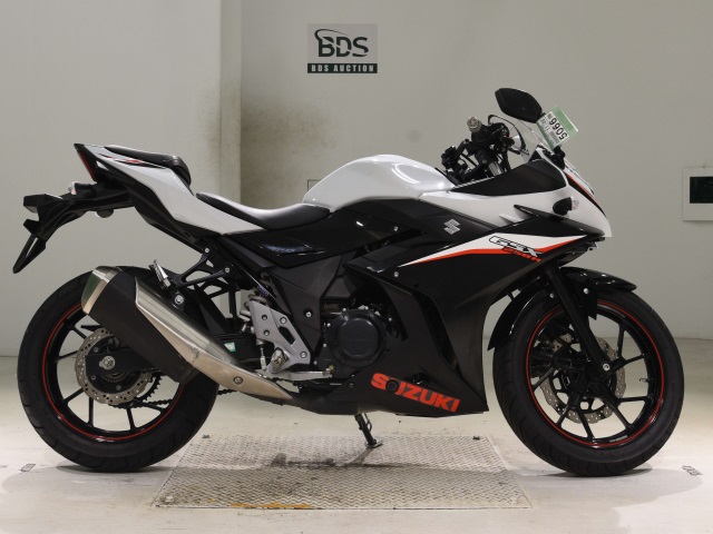 Suzuki GSX250R