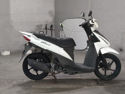 Suzuki ADDRESS V110