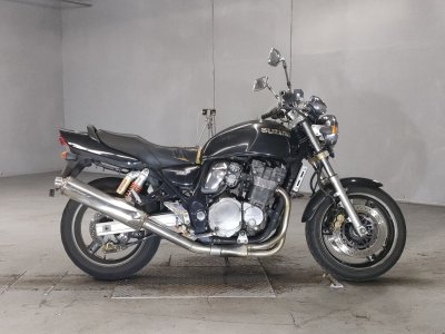 Suzuki GSX1200 INAZUMA