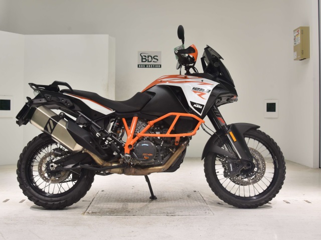 KTM 1290 SUPER ADVENTURE R 2021