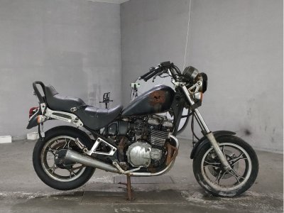 Suzuki GSX550L
