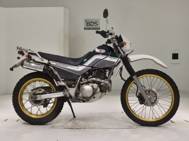 Yamaha SEROW XT225 2000