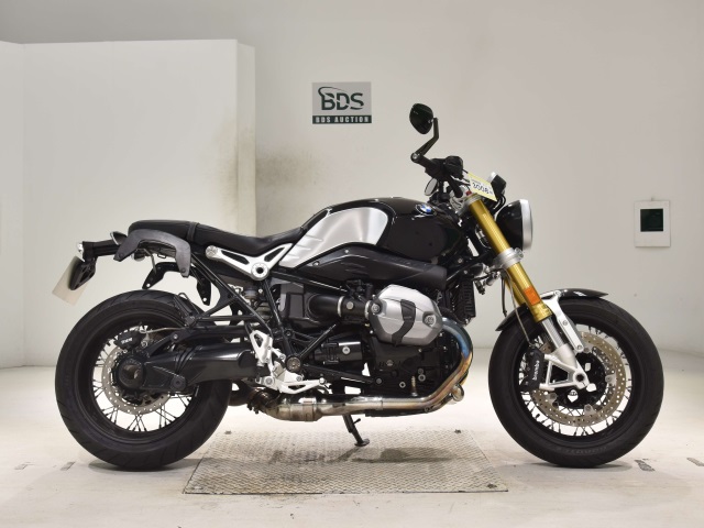 BMW R NINE T 2020