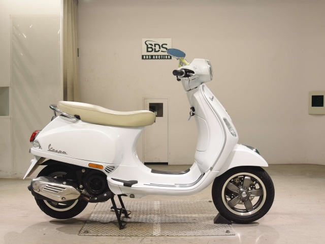 Vespa VXL125