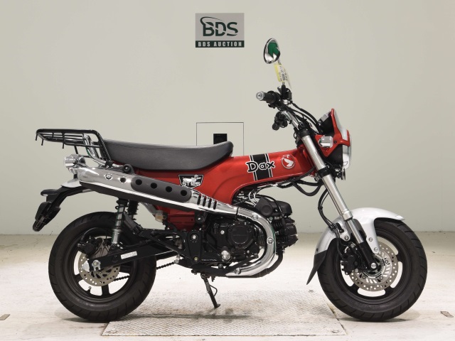 Honda DAX125 2022