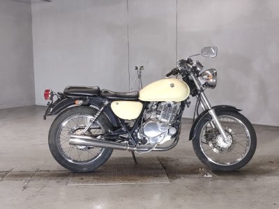 Suzuki ST250