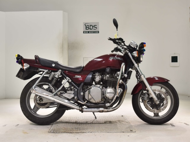 Kawasaki ZEPHYR750