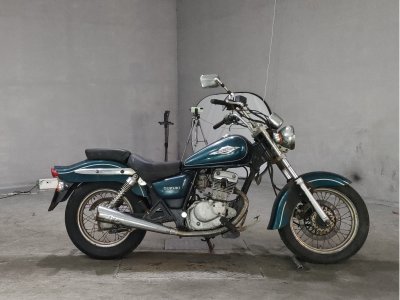 Suzuki MARAUDER125