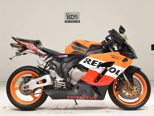 Honda CBR1000RR 2004