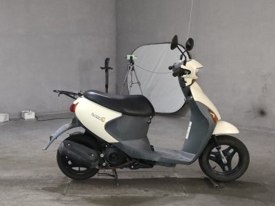 Suzuki LETS4
