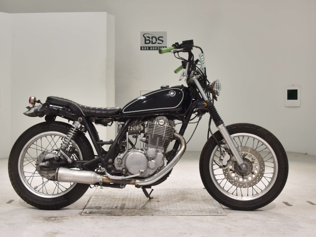 Yamaha SR400 2003