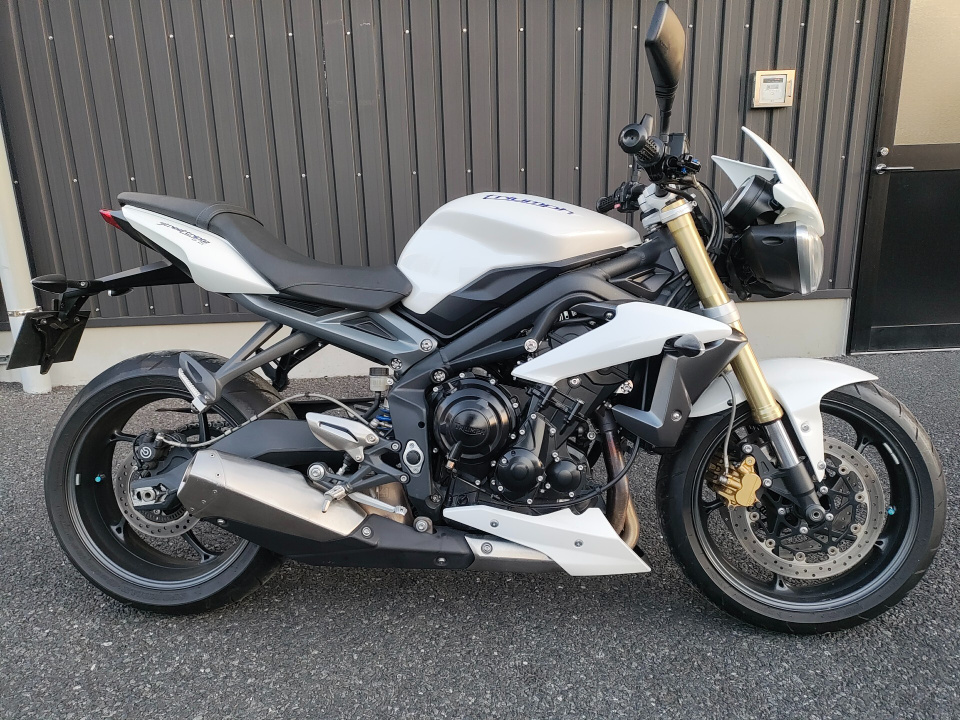 Triumph STREET TRIPLE 2014