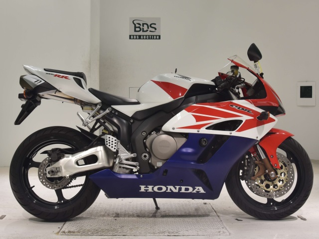 Honda CBR1000RR 2005