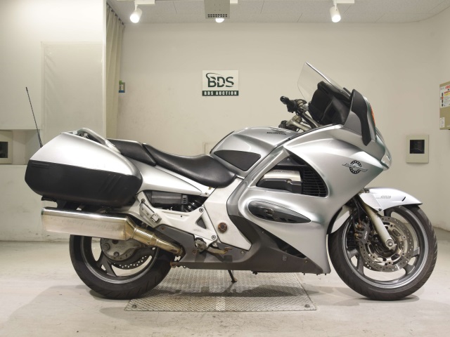 Honda ST1300 PAN EUROPEAN 2004