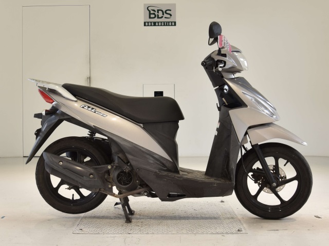 Suzuki ADDRESS V110