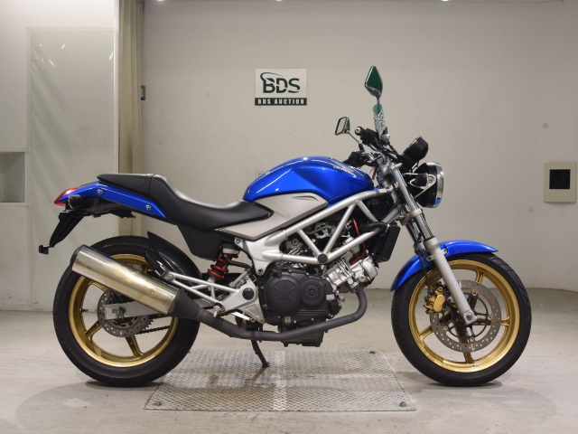 Honda VTR250 2011