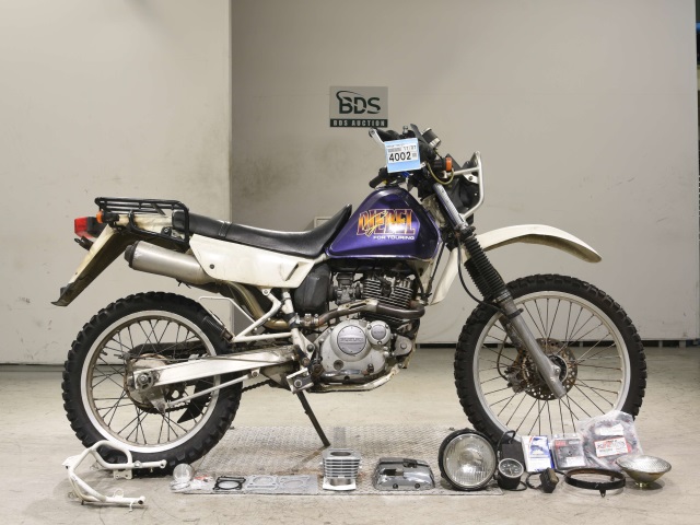 Suzuki DJEBEL200