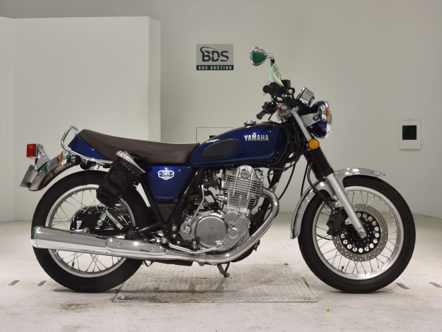 Yamaha SR400 2021