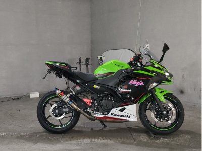 Kawasaki NINJA400 2021