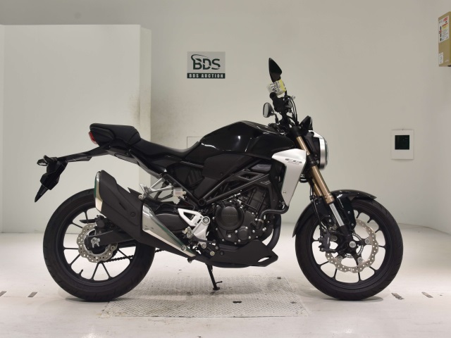 Honda CB250RA 2018