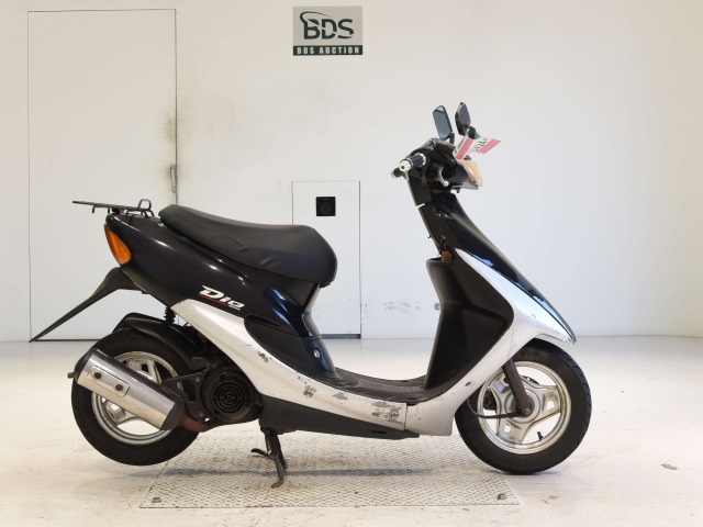 Honda DIO SR 2000