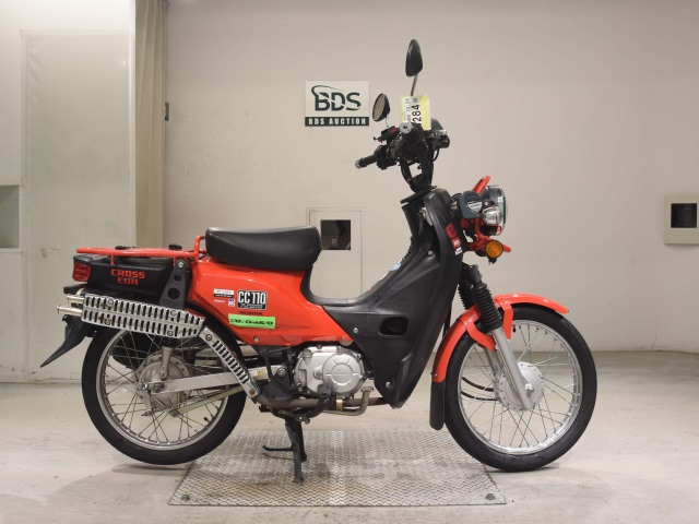 Honda CC110 CROSSCUB 2016
