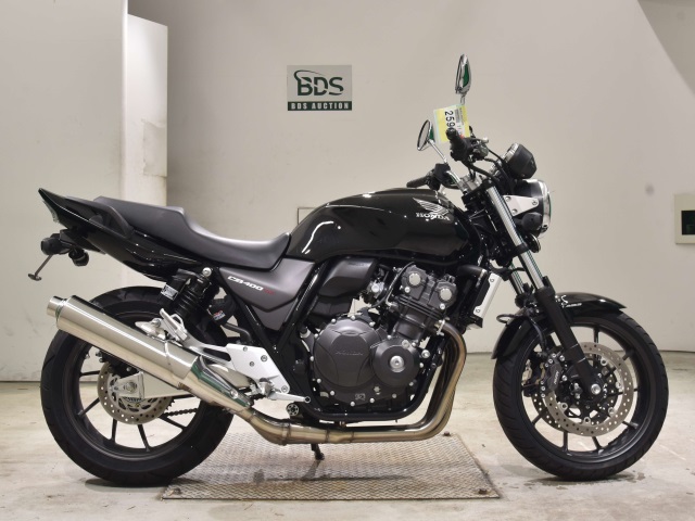 Honda CB400SFA 2022