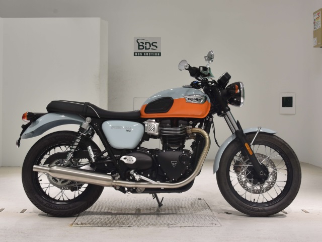 Triumph BONNEVILLE T100 2023