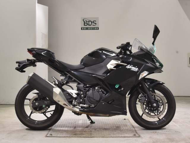 Kawasaki NINJA400 2021