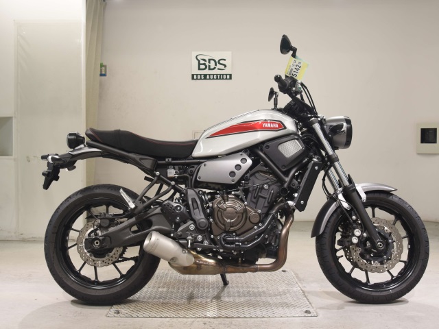 Yamaha XSR700 2021