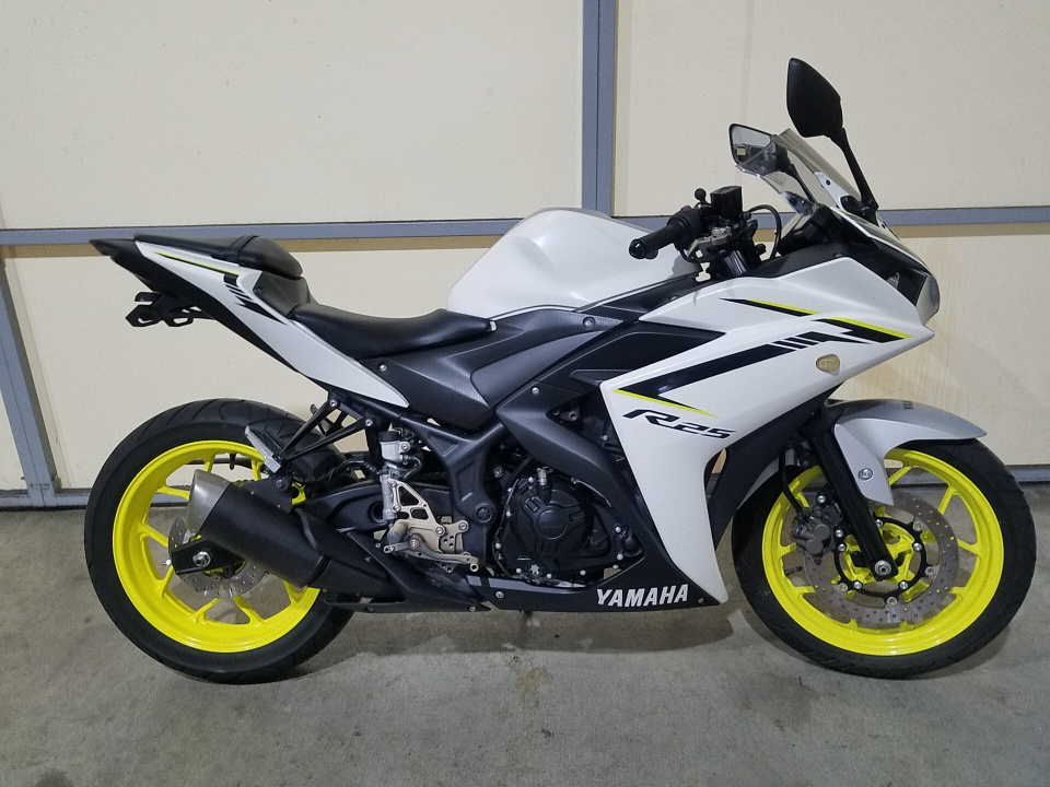 Yamaha YZF-R25 2018