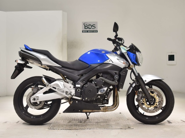Suzuki GSR400A 2009