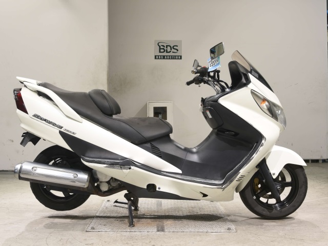 Suzuki SKYWAVE 250S
