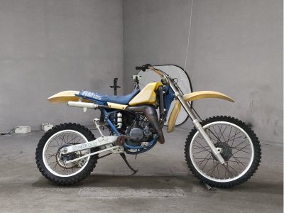 Suzuki RM125